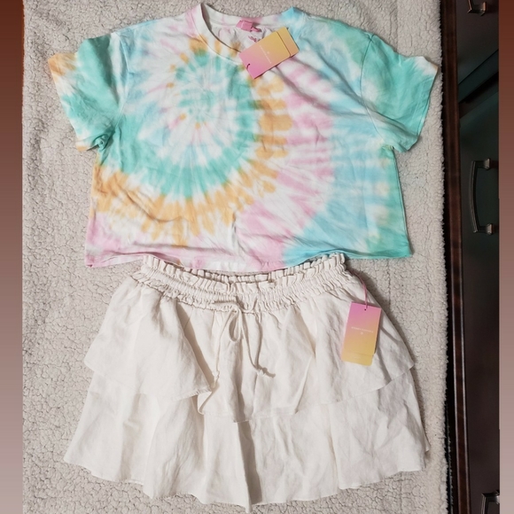 Stoney Clover Lane x Target Short Sleeve Boxy TieDye T-Shirt & Ruffle Mi… - Picture 1 of 8